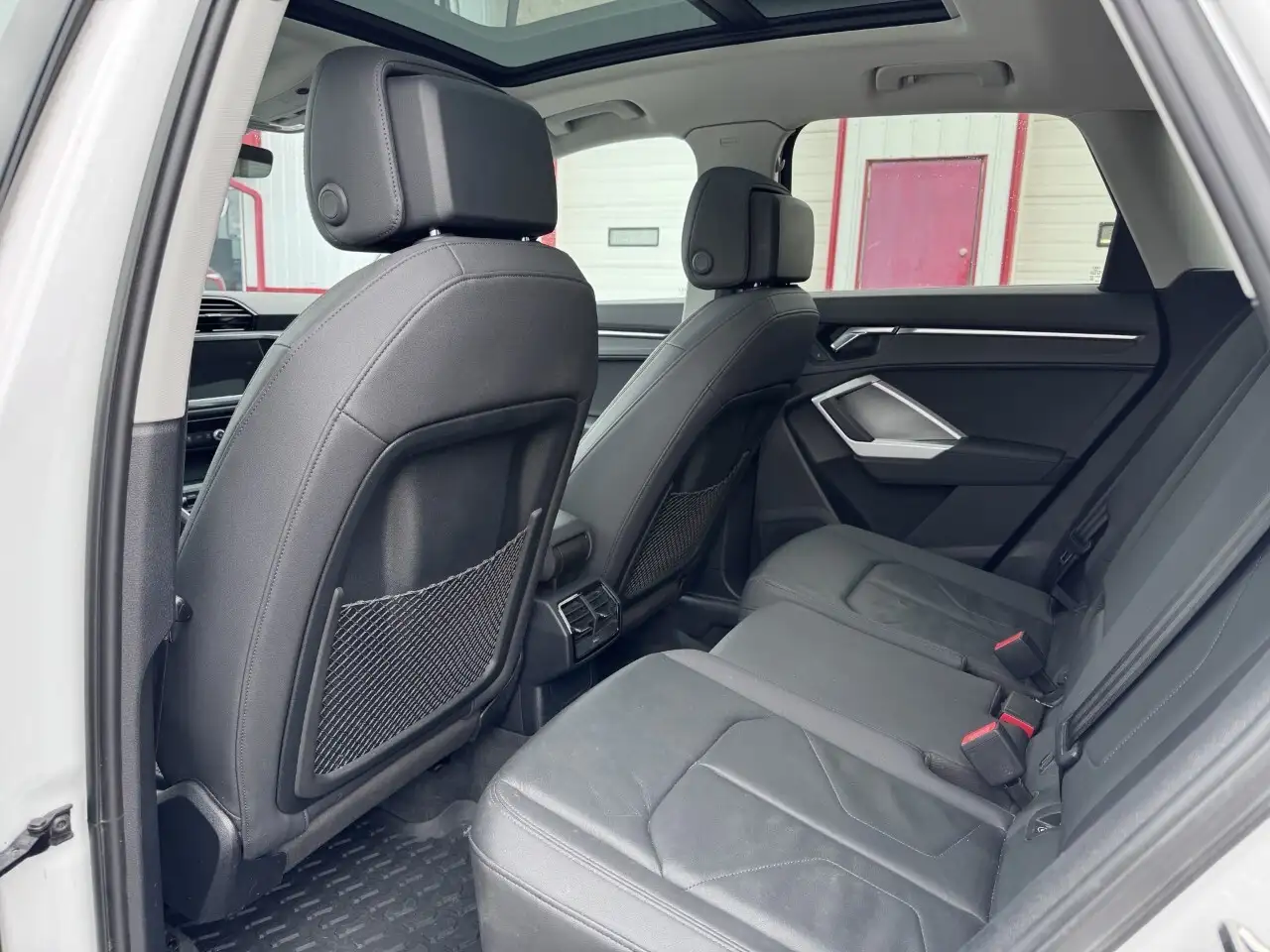 Audi Q3 снимка Audi Q3