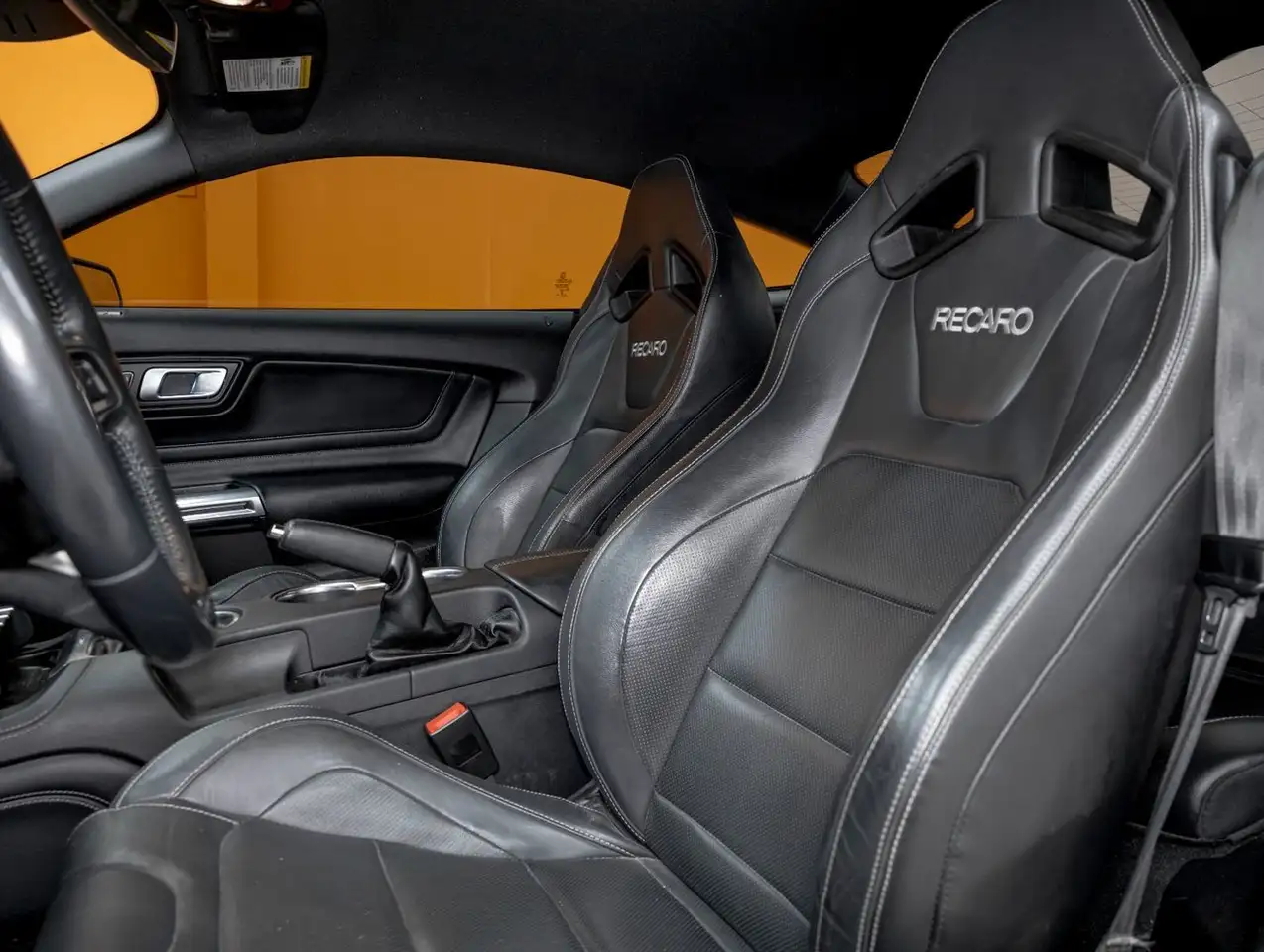 Ford Mustang снимка Ford Mustang