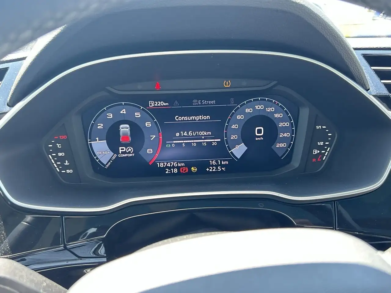 Audi Q3 снимка Audi Q3