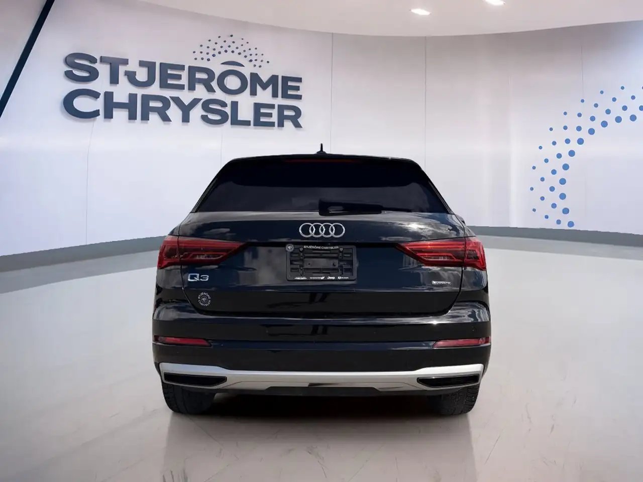 Audi Q3 снимка Audi Q3