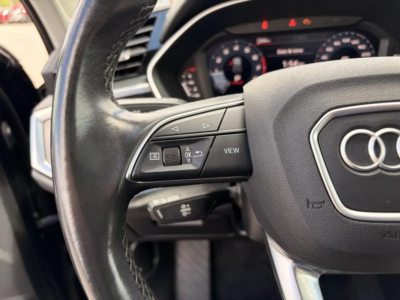 Audi Q3 снимка Audi Q3