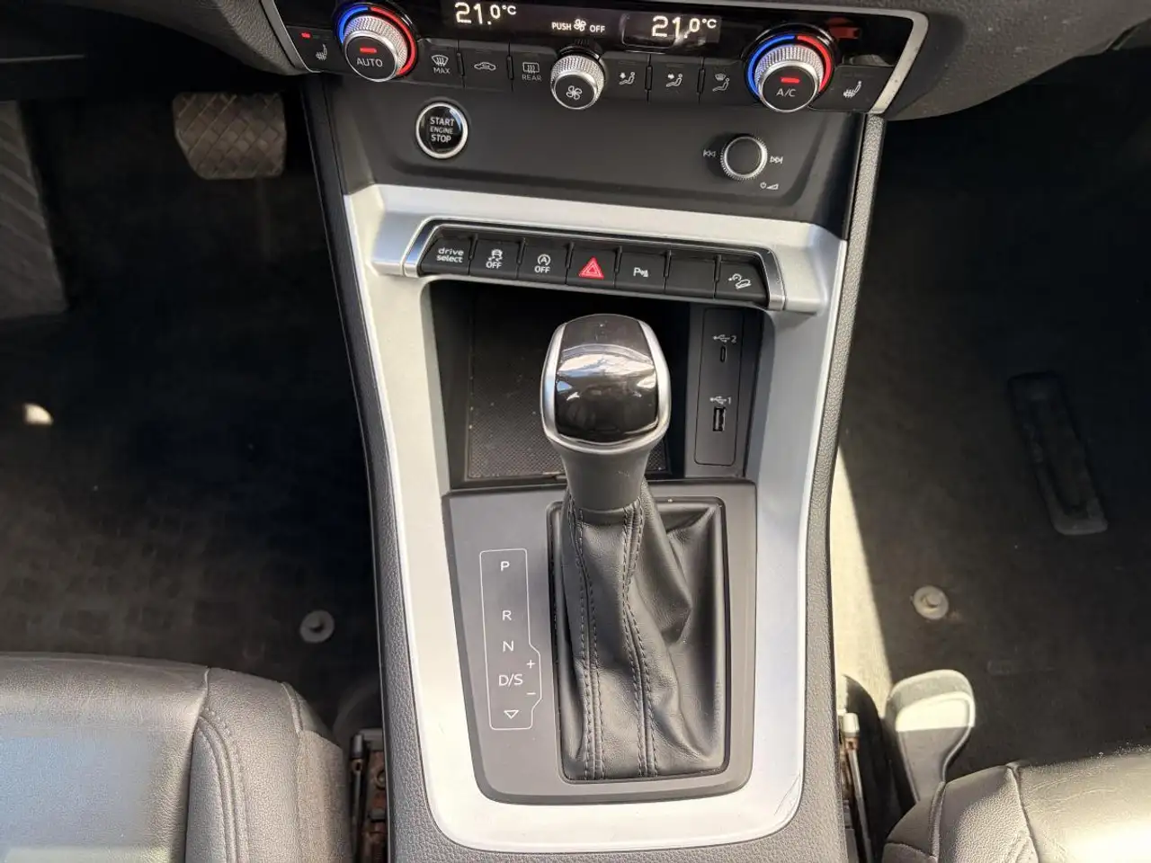 Audi Q3 снимка Audi Q3