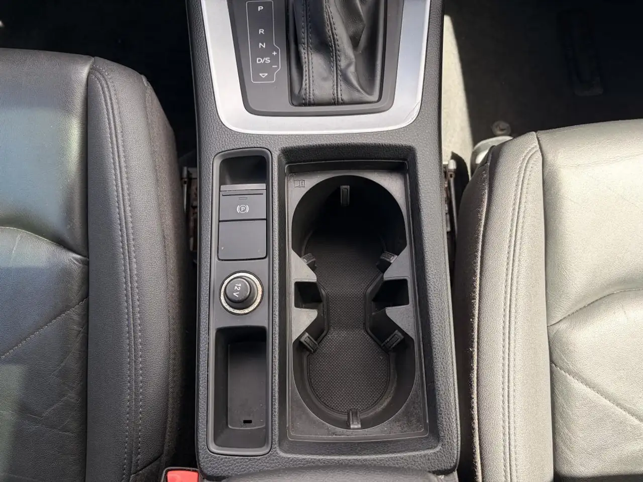 Audi Q3 снимка Audi Q3