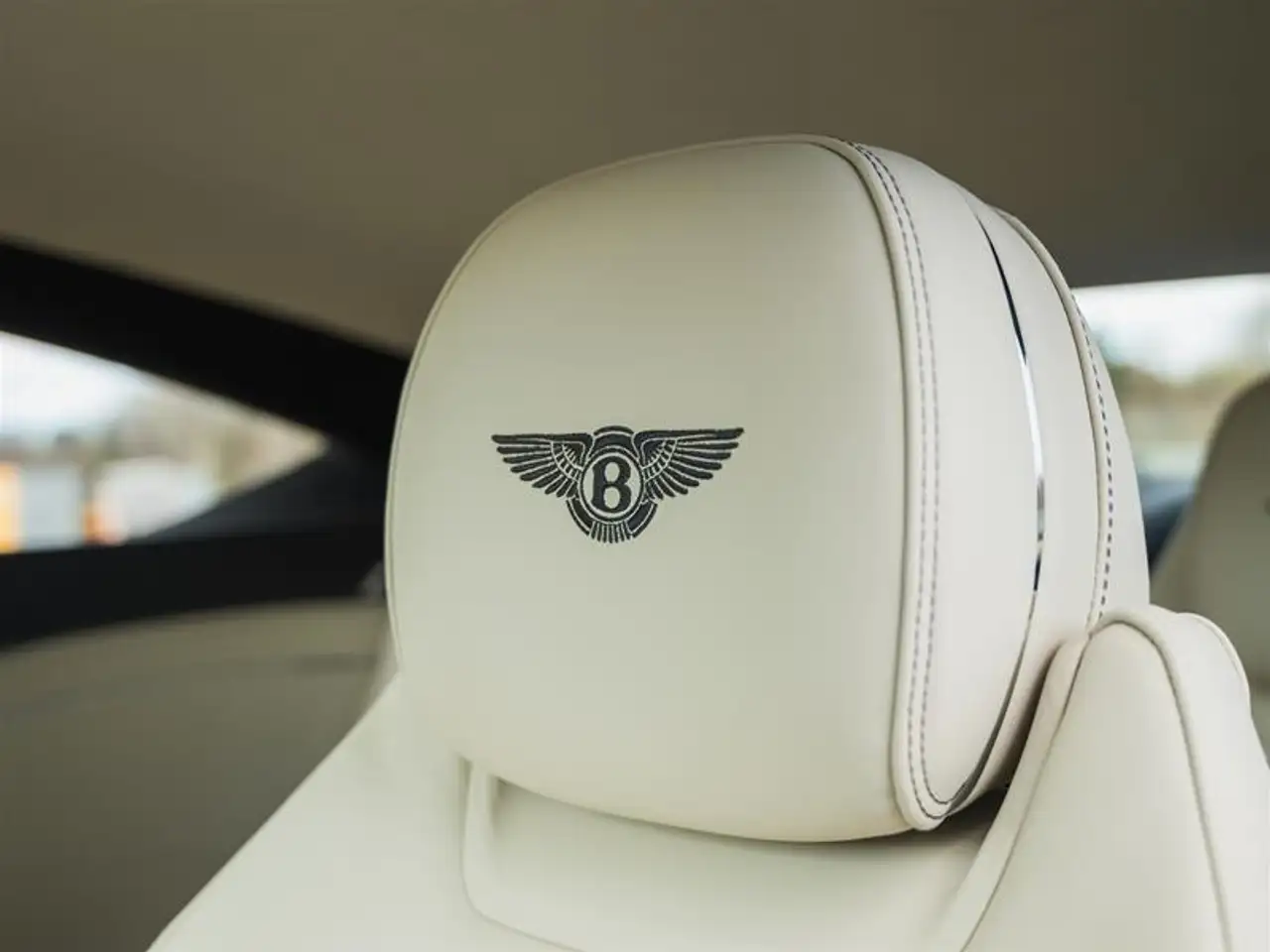 Bentley Continental GT photo Bentley Continental GT