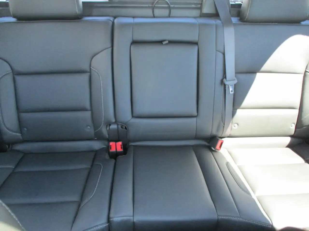 Chevrolet Silverado 1500 снимка Chevrolet Silverado 1500