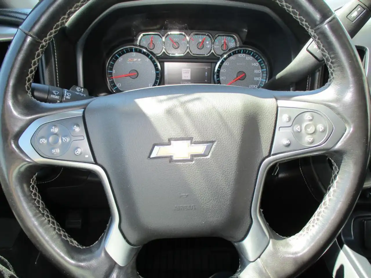 Chevrolet Silverado 1500 снимка Chevrolet Silverado 1500