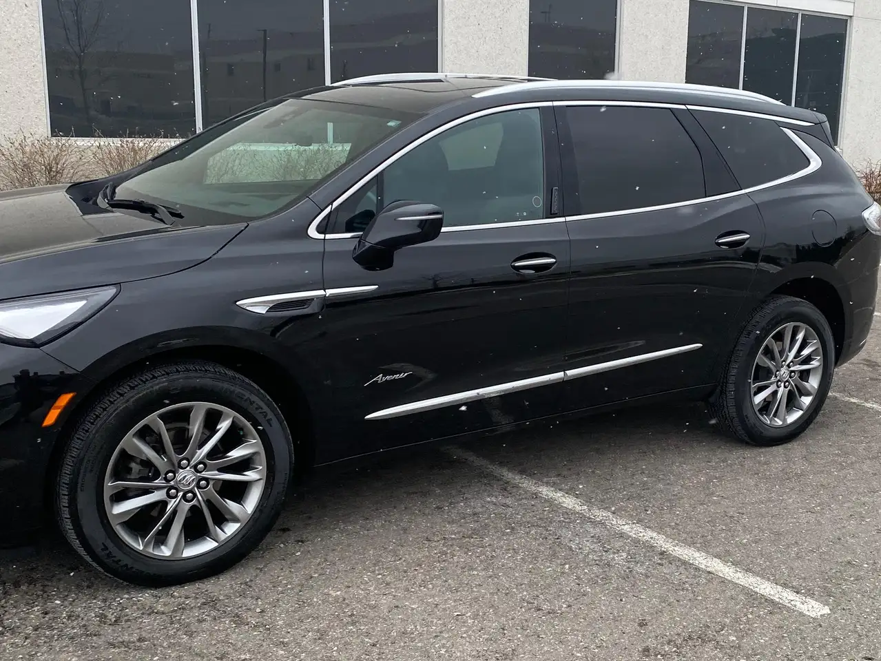 Buick Enclave снимка Buick Enclave