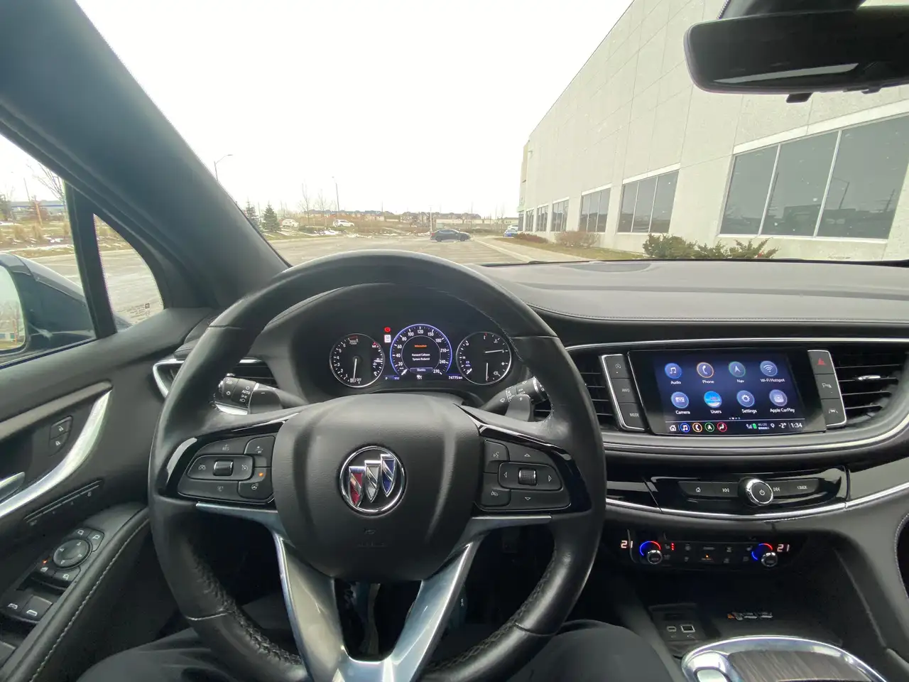 Buick Enclave снимка Buick Enclave