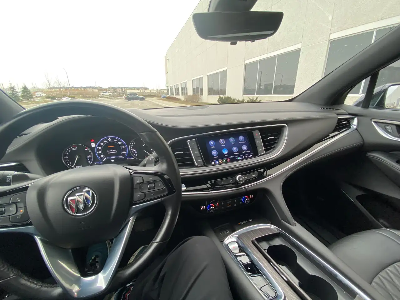 Buick Enclave снимка Buick Enclave