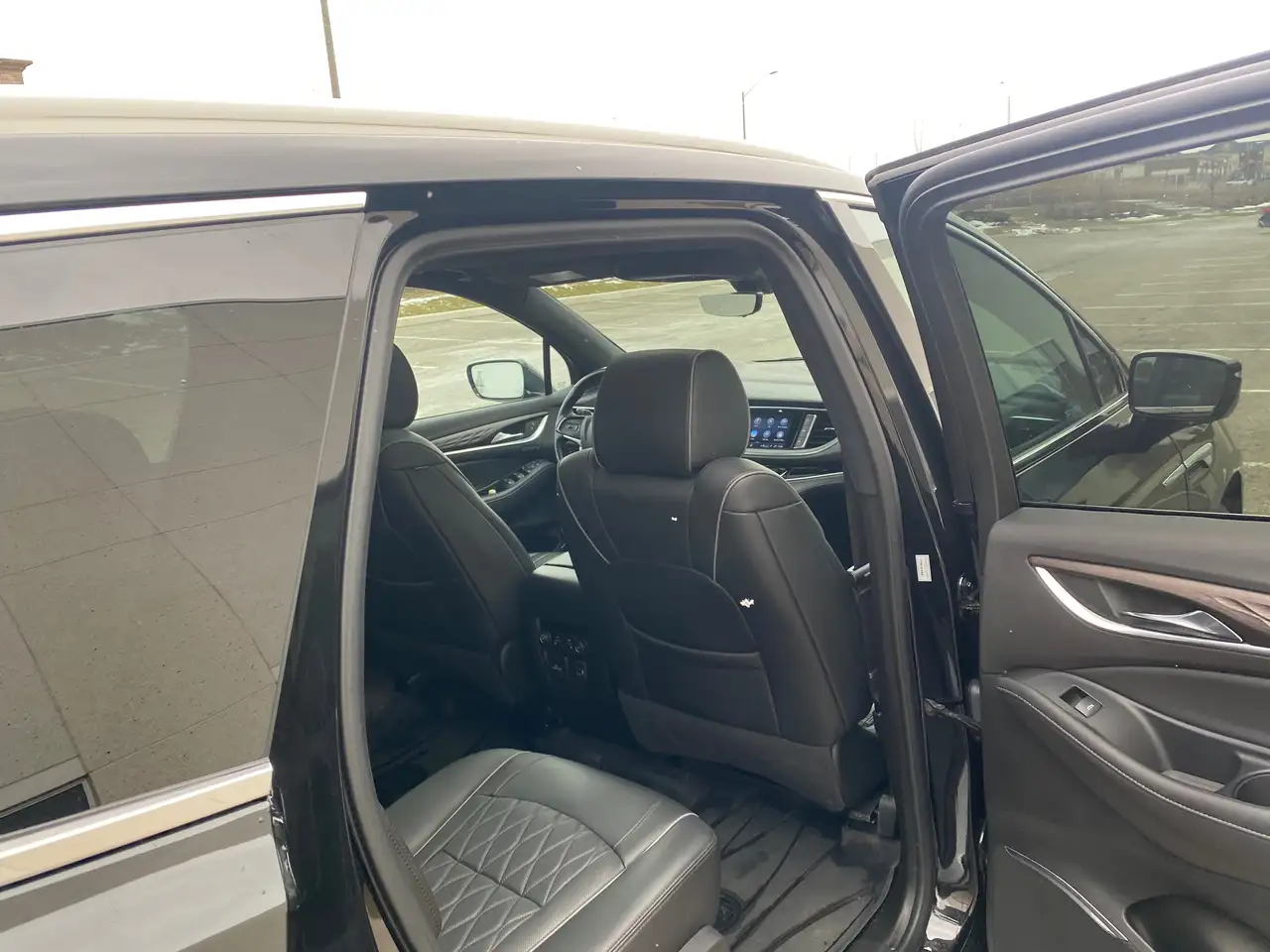 Buick Enclave снимка Buick Enclave