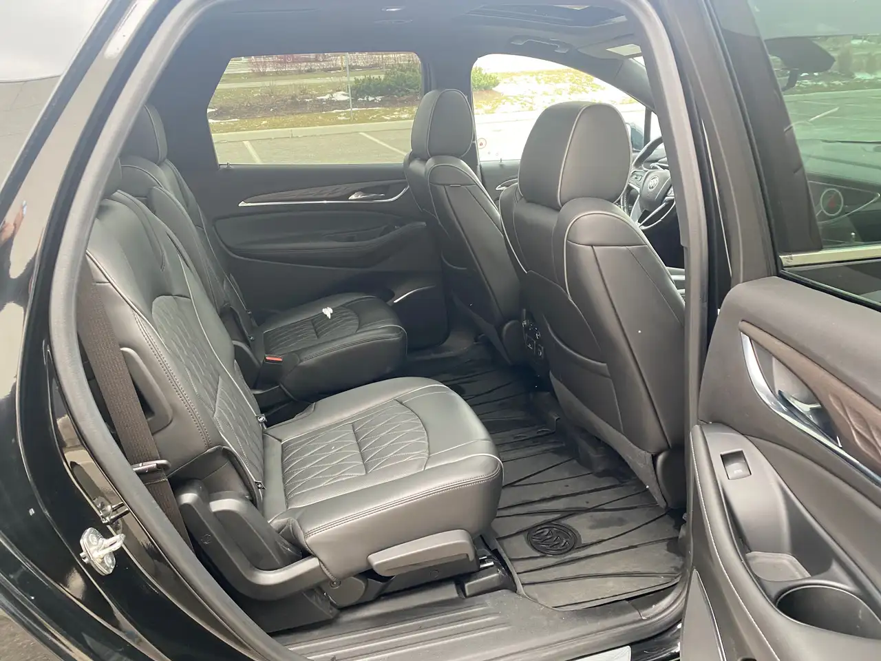 Buick Enclave снимка Buick Enclave