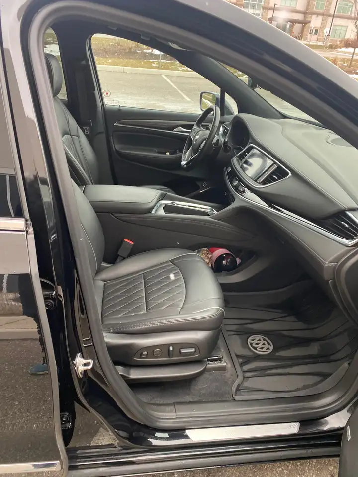 Buick Enclave снимка Buick Enclave