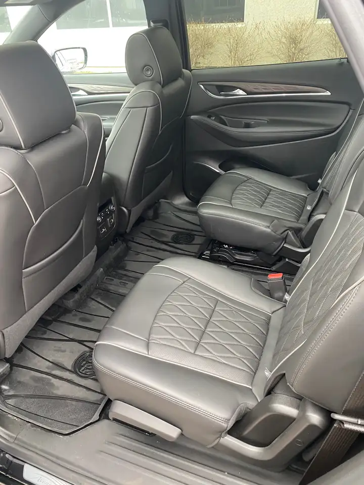 Buick Enclave снимка Buick Enclave