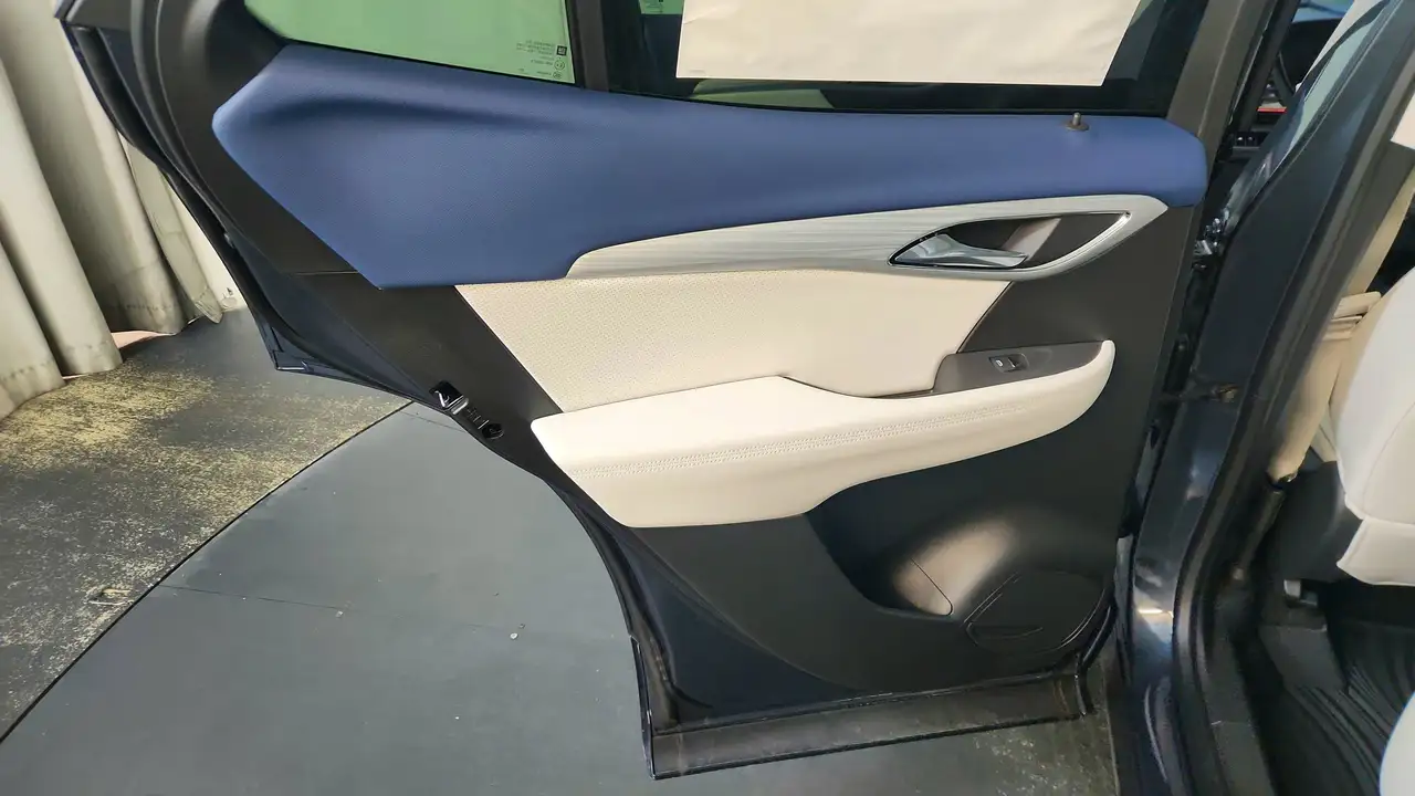 Buick Envision снимка Buick Envision