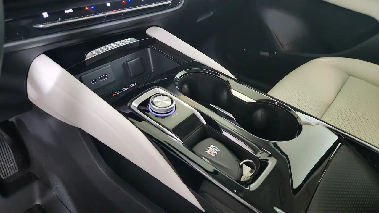 Buick Envision снимка Buick Envision