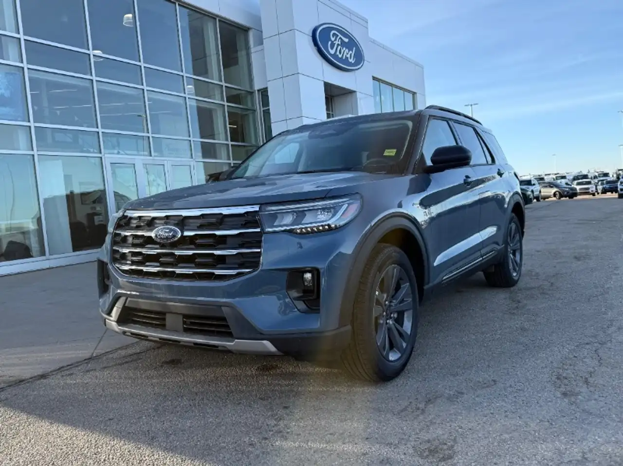 Ford Explorer снимка Ford Explorer