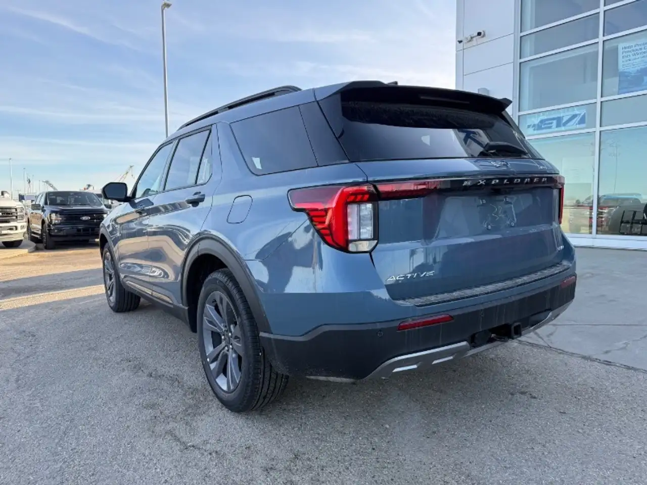 Ford Explorer снимка Ford Explorer