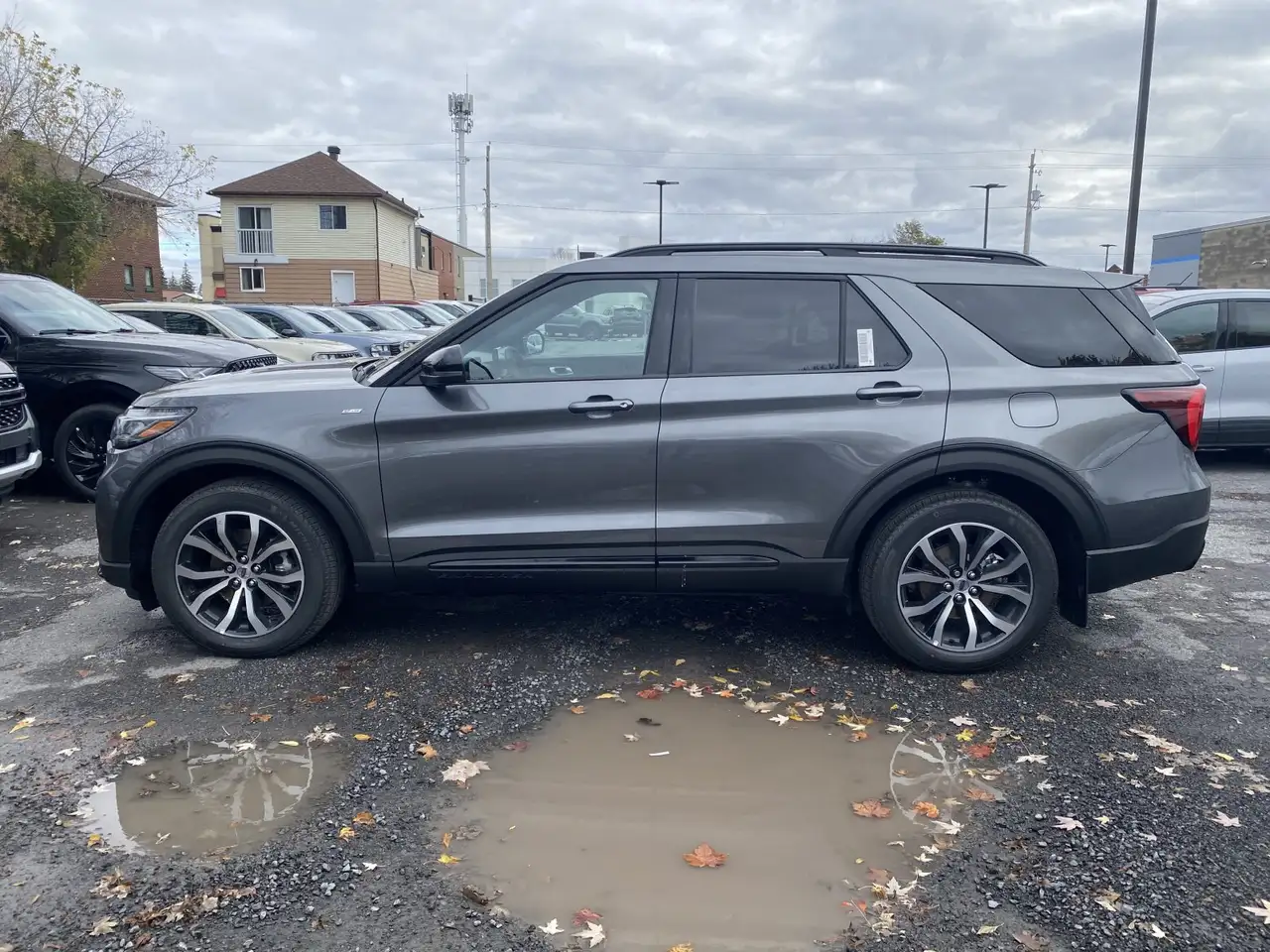 Ford Explorer снимка Ford Explorer