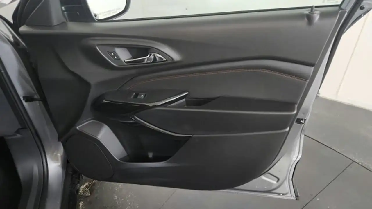 Chevrolet Trax снимка Chevrolet Trax