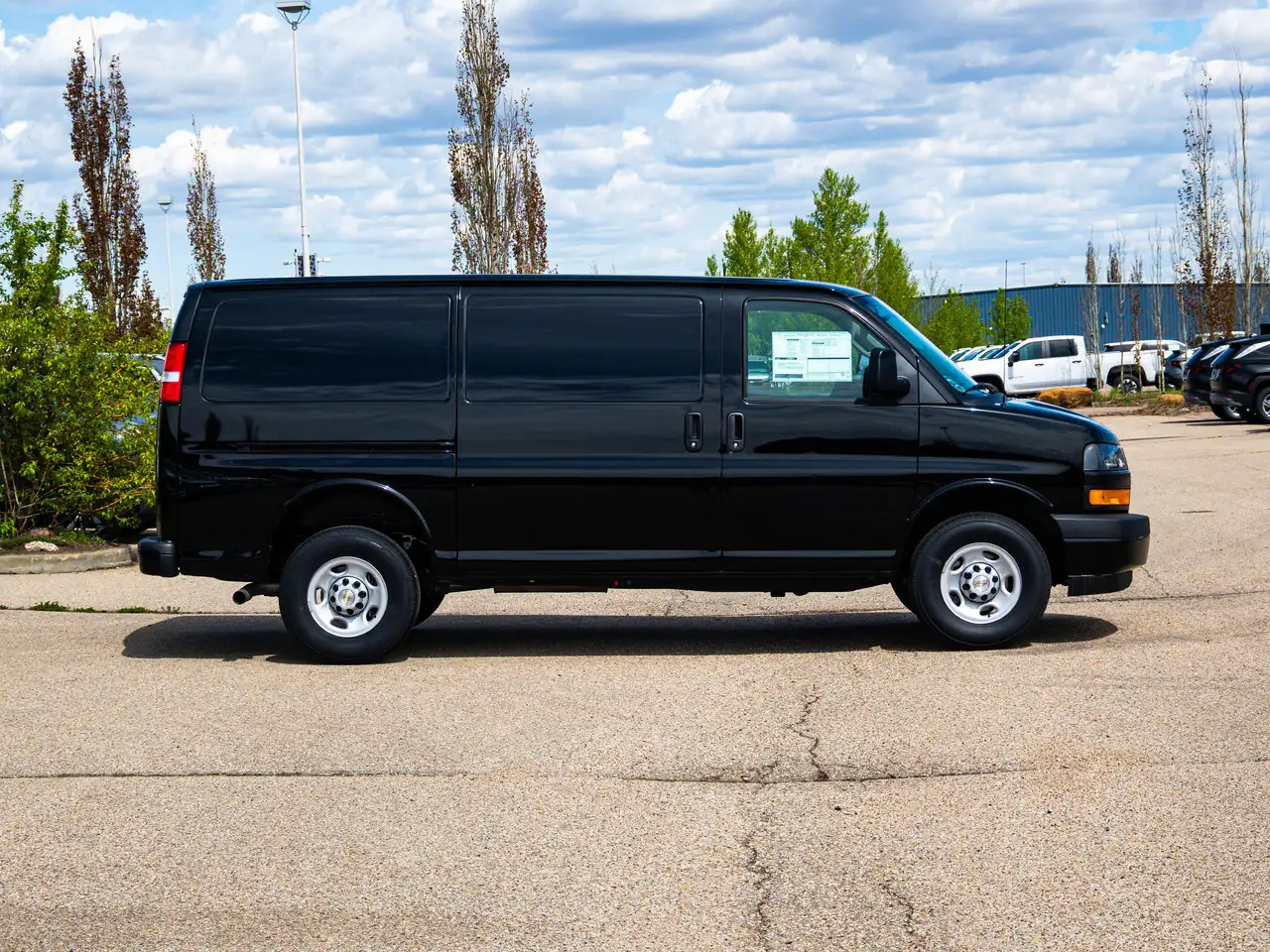 Chevrolet Express 3500 снимка Chevrolet Express 3500