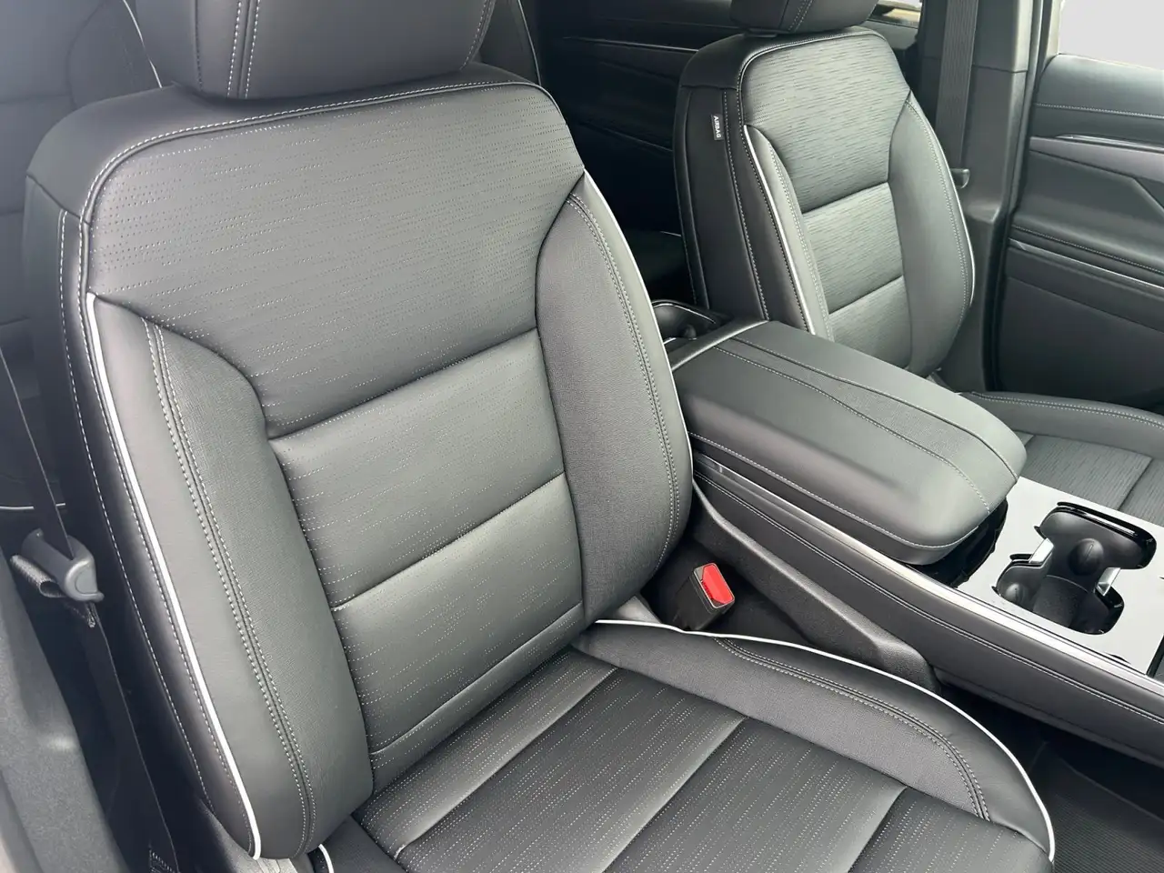 Buick Enclave photo Buick Enclave
