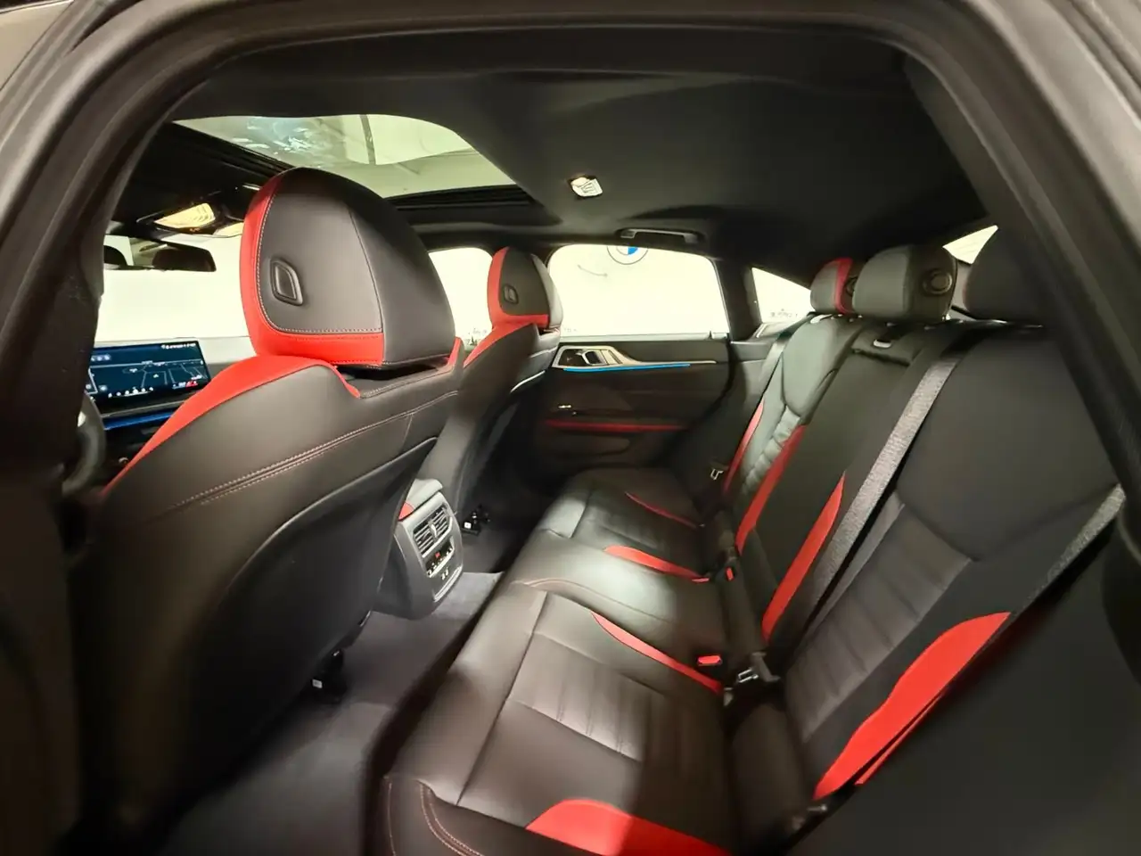 BMW 4 Series photo BMW 4 Series