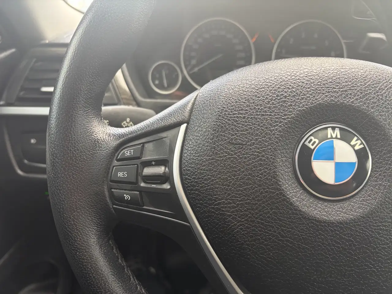 BMW 4 Series photo BMW 4 Series