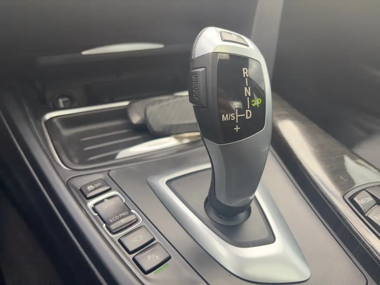 BMW 4 Series photo BMW 4 Series