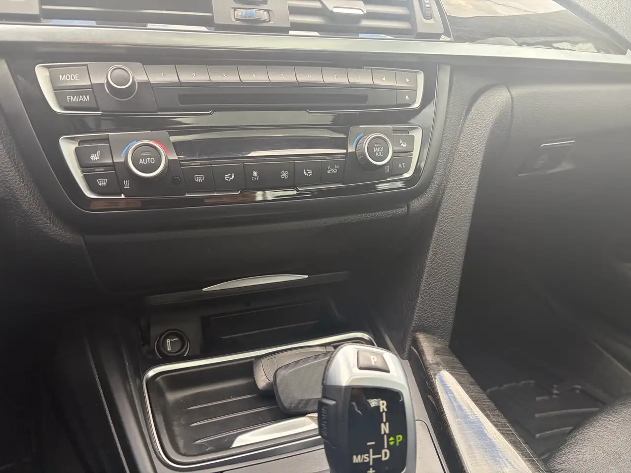 BMW 4 Series photo BMW 4 Series
