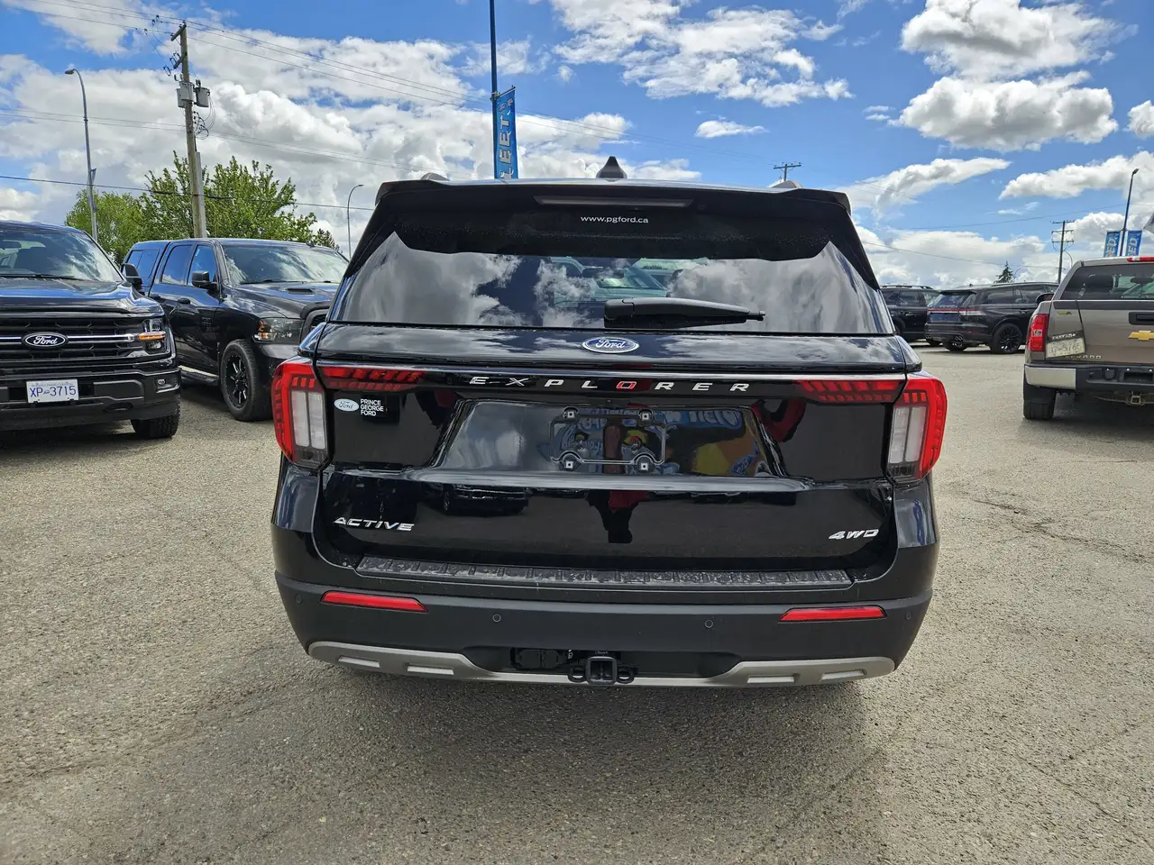 Ford Explorer photo Ford Explorer