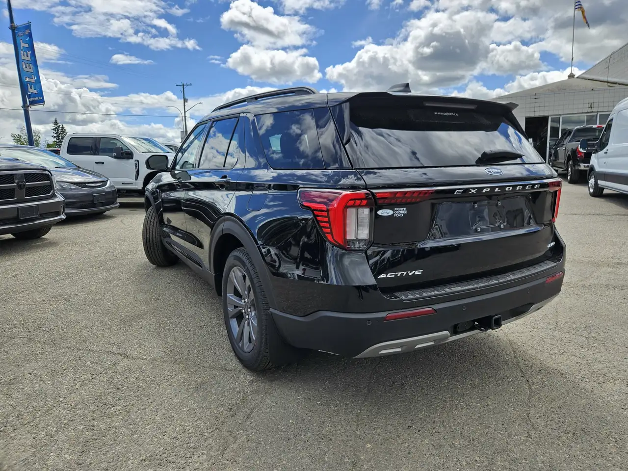 Ford Explorer photo Ford Explorer
