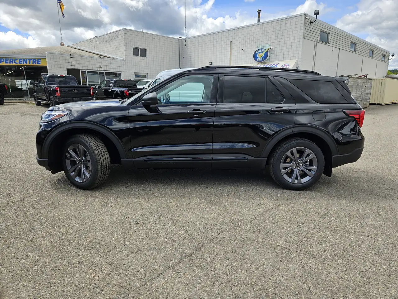Ford Explorer photo Ford Explorer