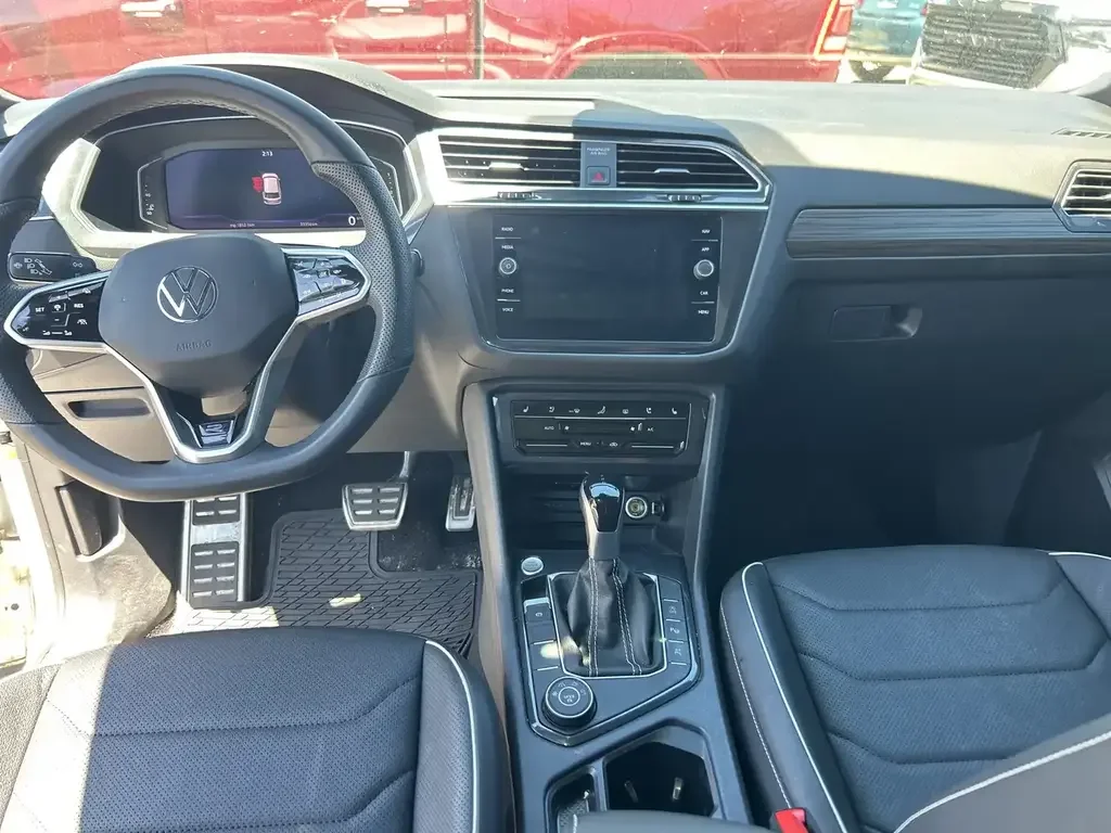 Volkswagen Tiguan снимка Volkswagen Tiguan