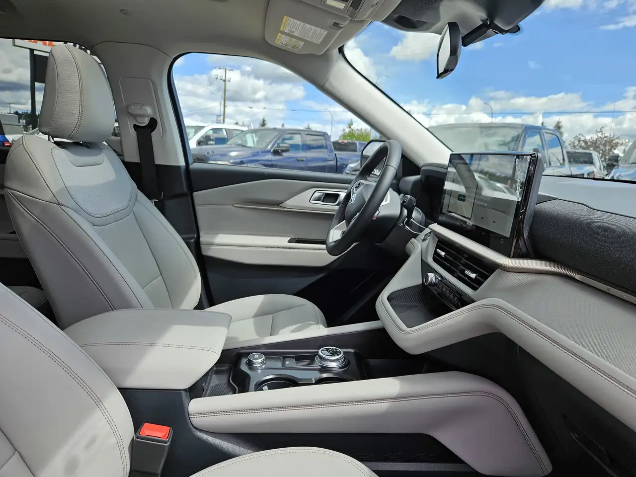 Ford Explorer photo Ford Explorer
