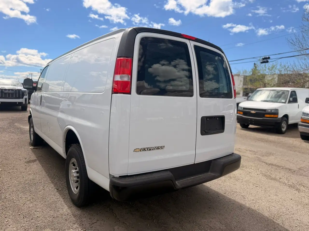 Chevrolet Express 3500 снимка Chevrolet Express 3500