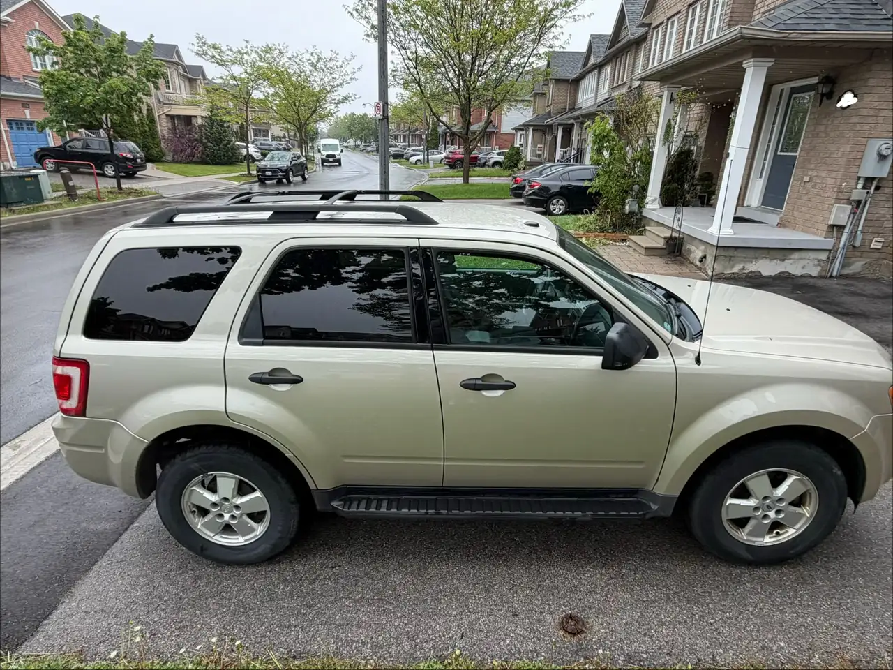 Ford Escape снимка Ford Escape