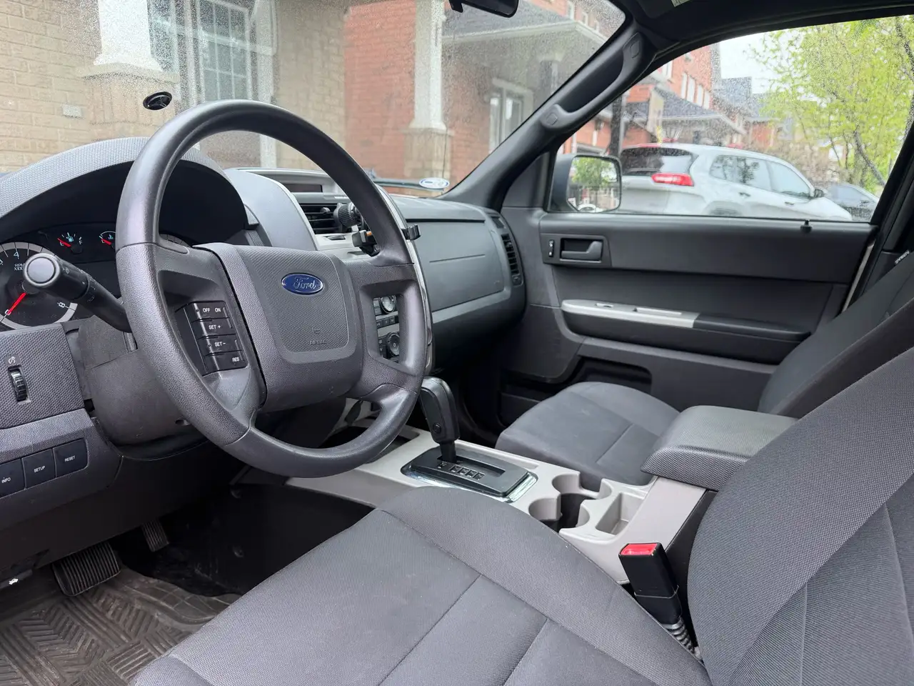 Ford Escape снимка Ford Escape