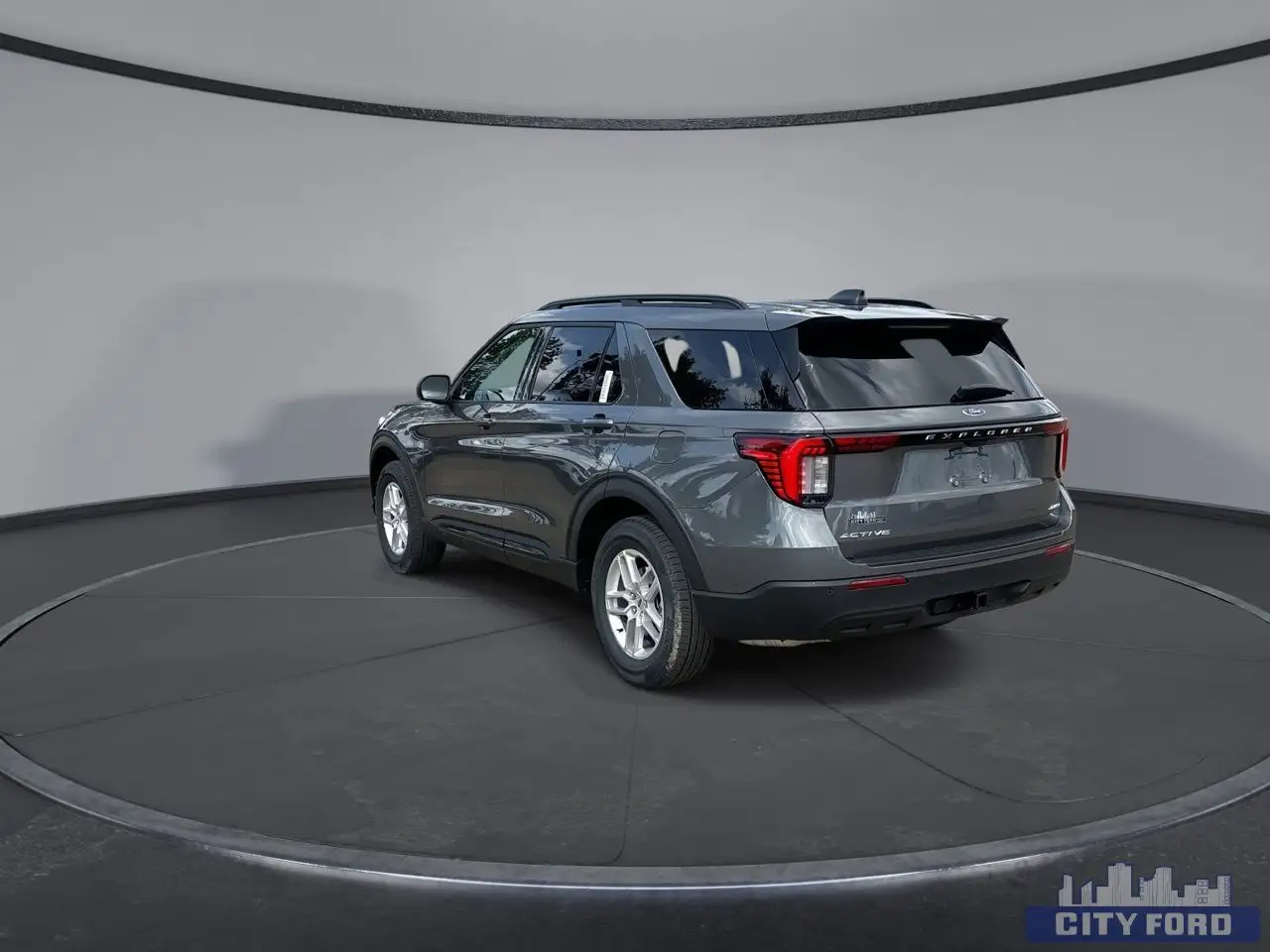 Ford Explorer photo Ford Explorer