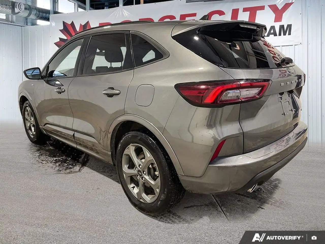 Ford Escape снимка Ford Escape