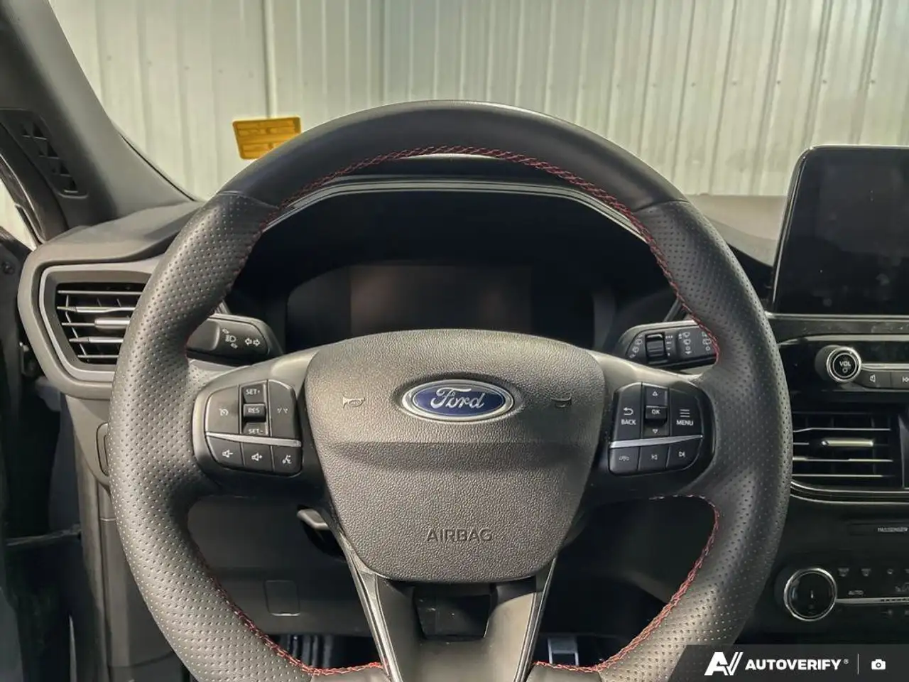Ford Escape снимка Ford Escape