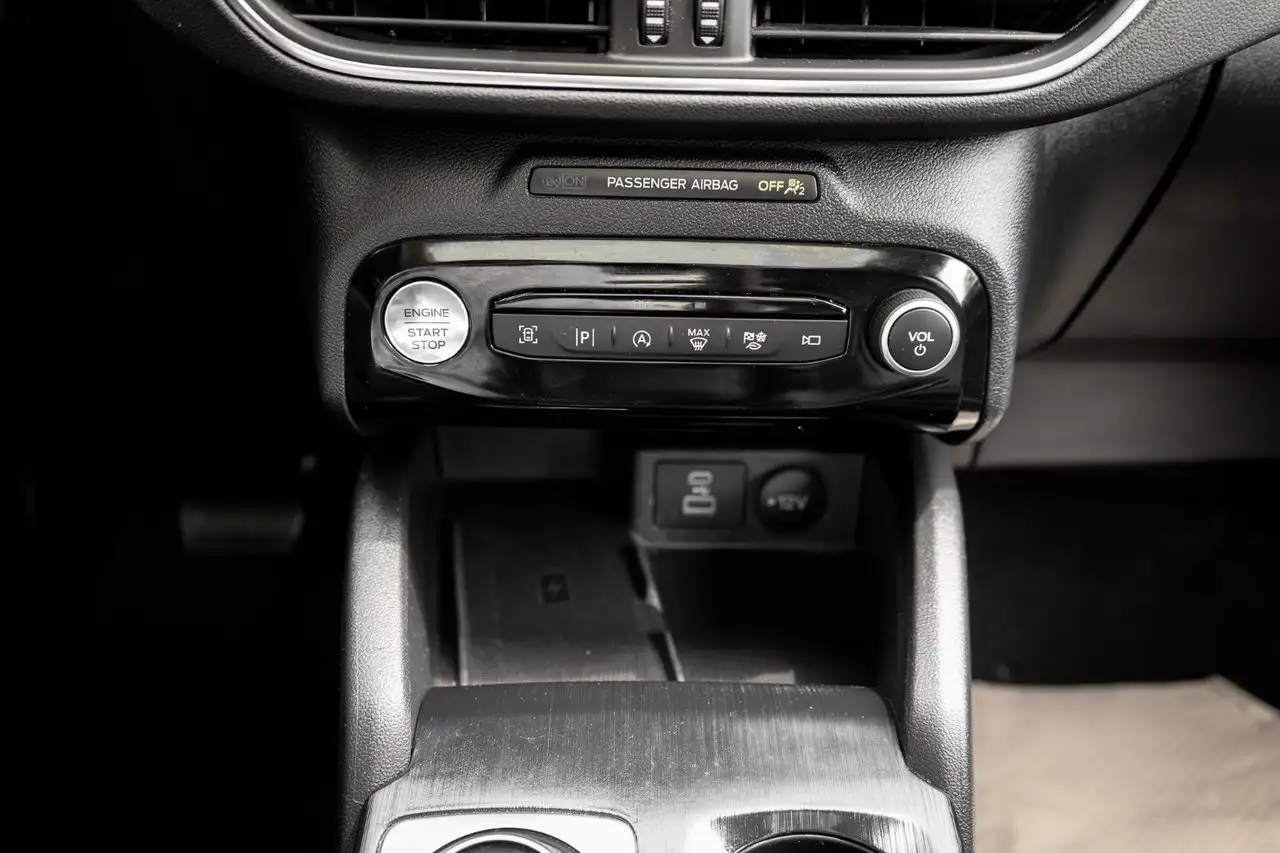 Ford Escape photo Ford Escape
