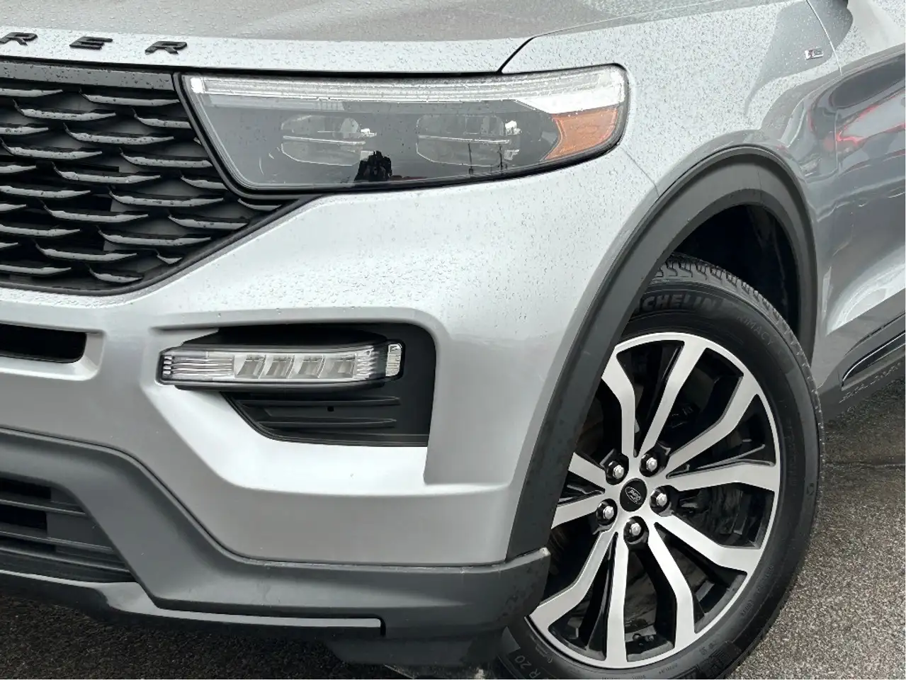 Ford Explorer photo Ford Explorer