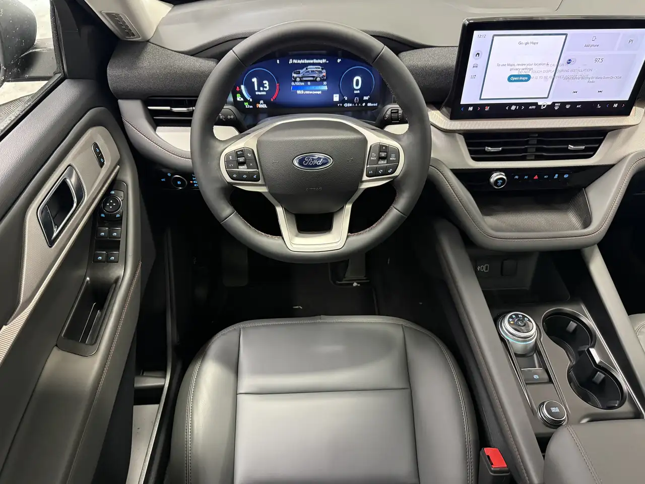 Ford Explorer снимка Ford Explorer
