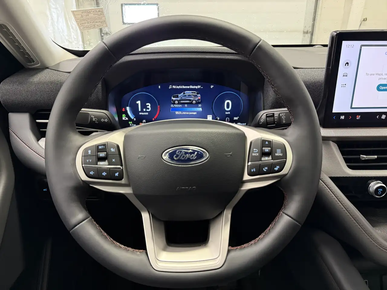 Ford Explorer снимка Ford Explorer