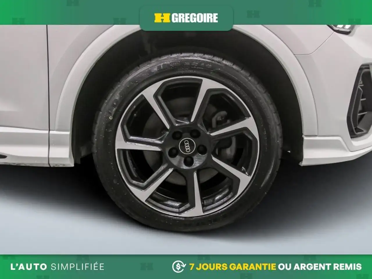 Audi Q3 photo Audi Q3