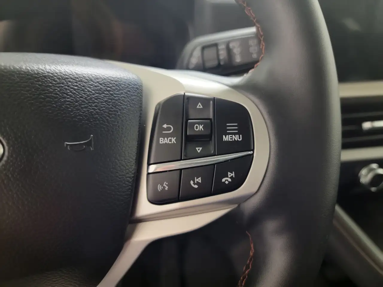 Ford Explorer photo Ford Explorer