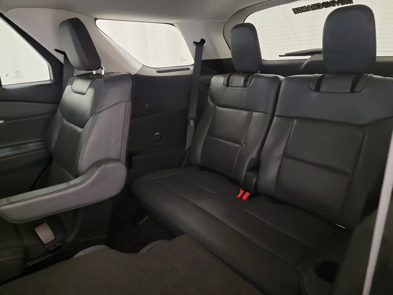 Ford Explorer photo Ford Explorer