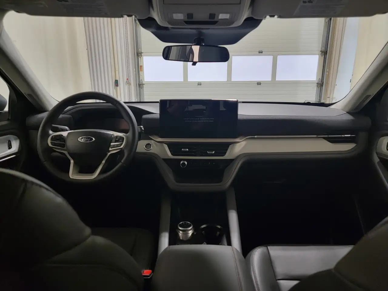 Ford Explorer photo Ford Explorer