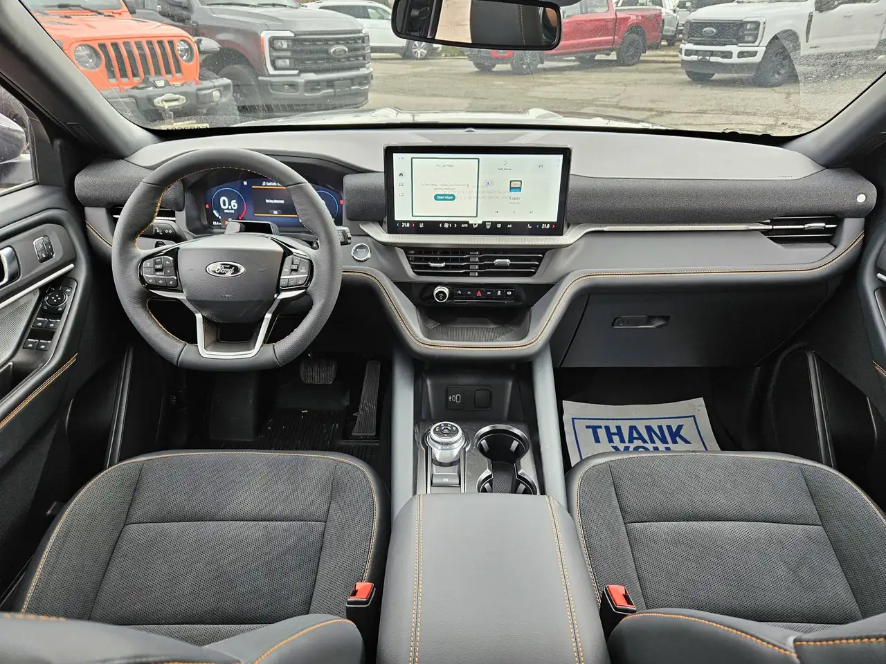 Ford Explorer снимка Ford Explorer
