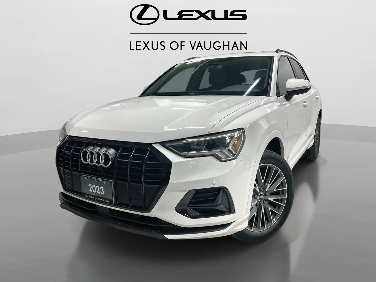 Audi Q3 снимка Audi Q3